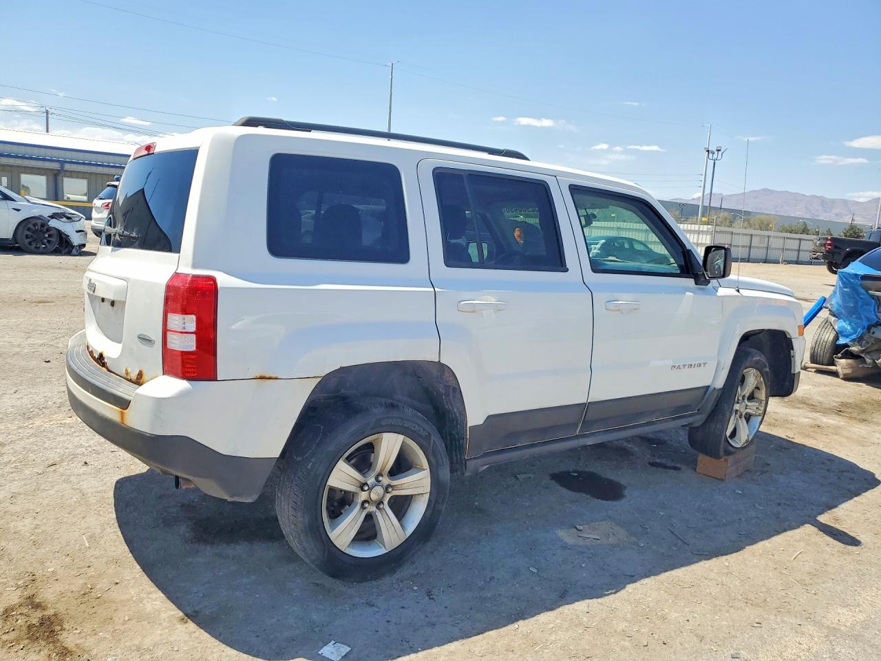 2014 JEEP PATRIOT LATITUDE photo 7