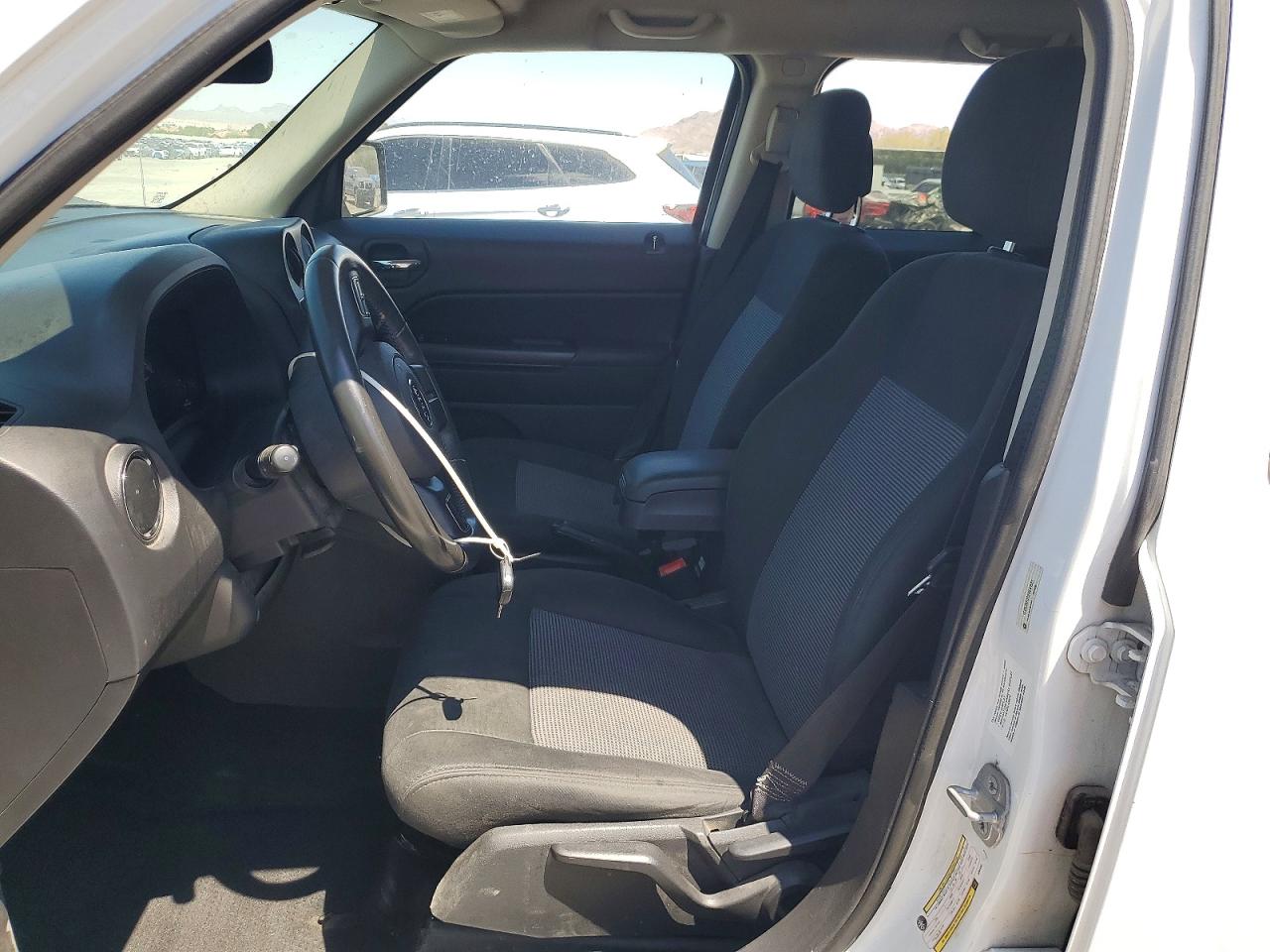 2014 JEEP PATRIOT LATITUDE photo 19