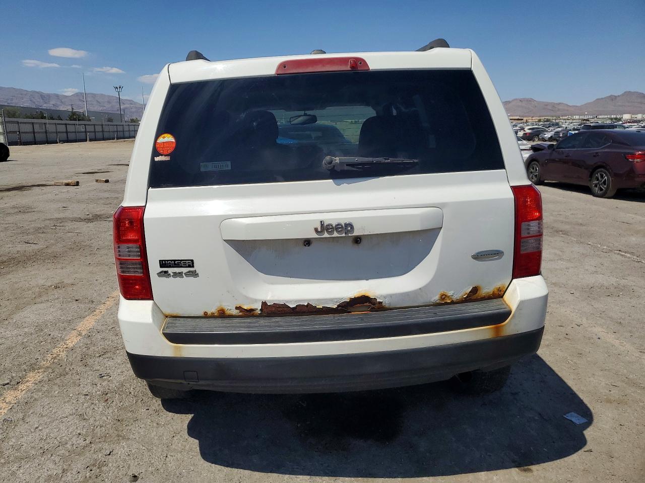 2014 JEEP PATRIOT LATITUDE photo 16
