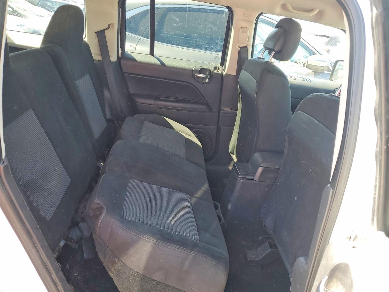 2014 JEEP PATRIOT LATITUDE photo 31