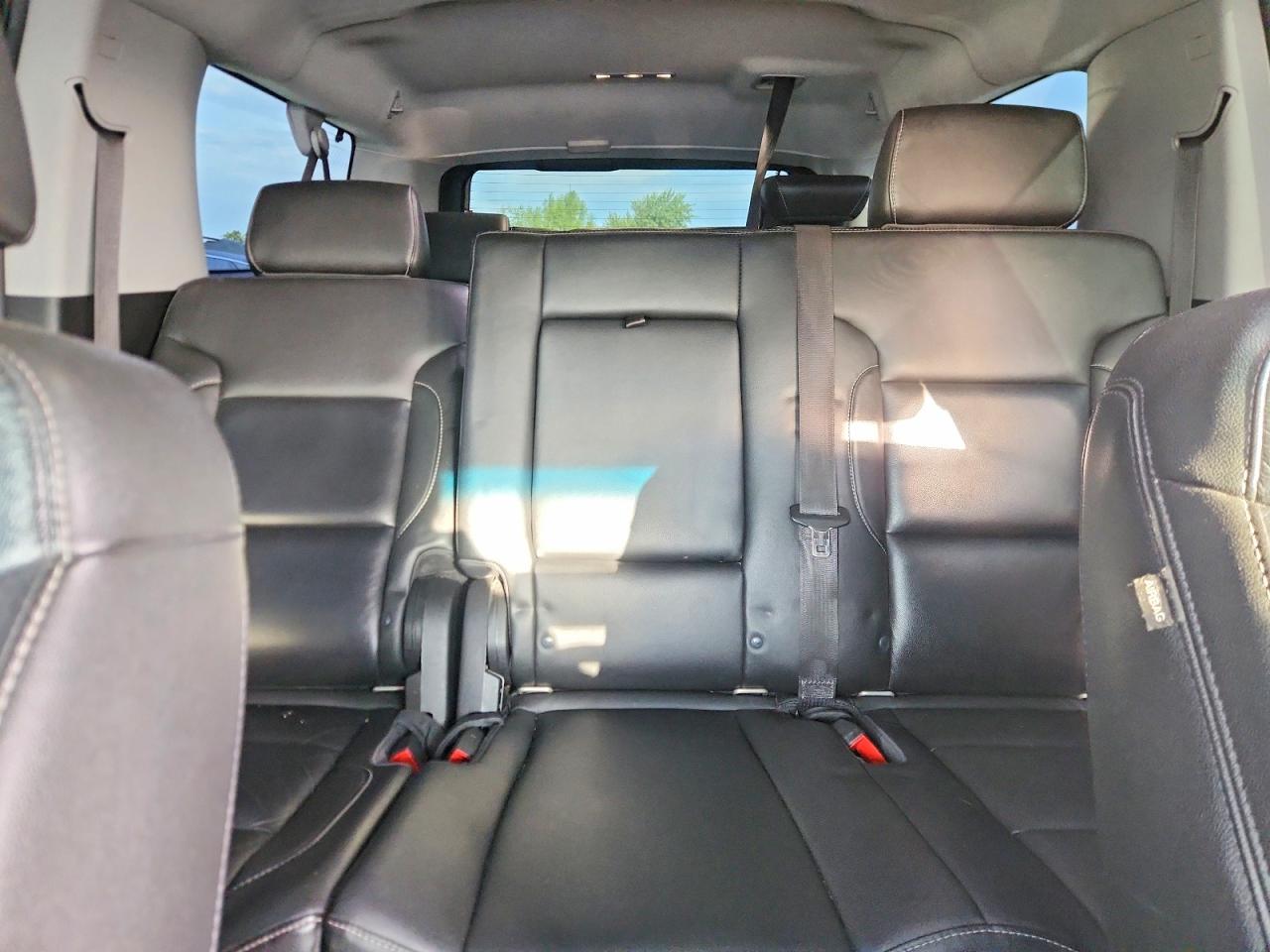 2018 CHEVROLET SUBURBAN K1500 LT photo 19