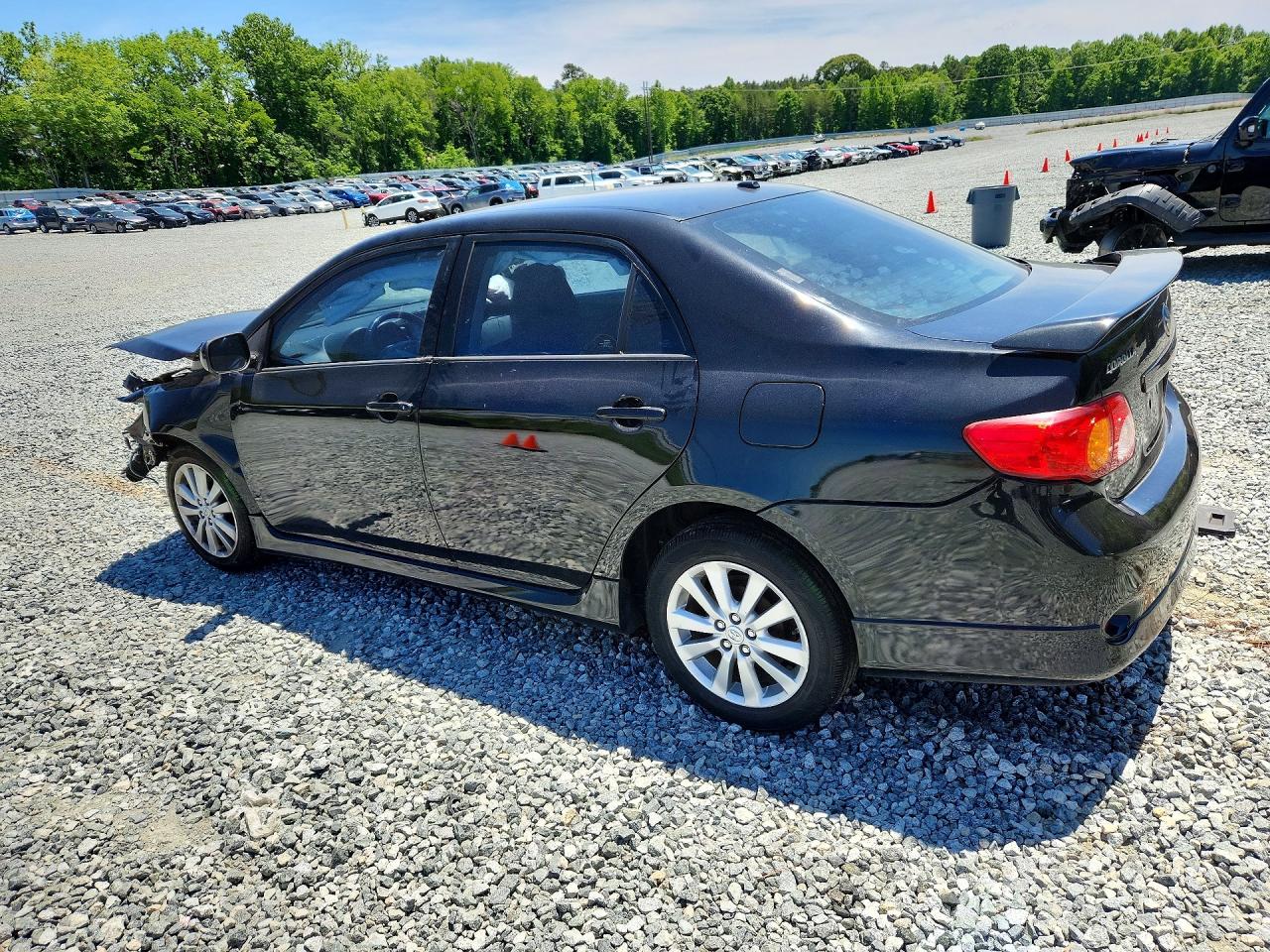 2010 TOYOTA COROLLA S photo 3