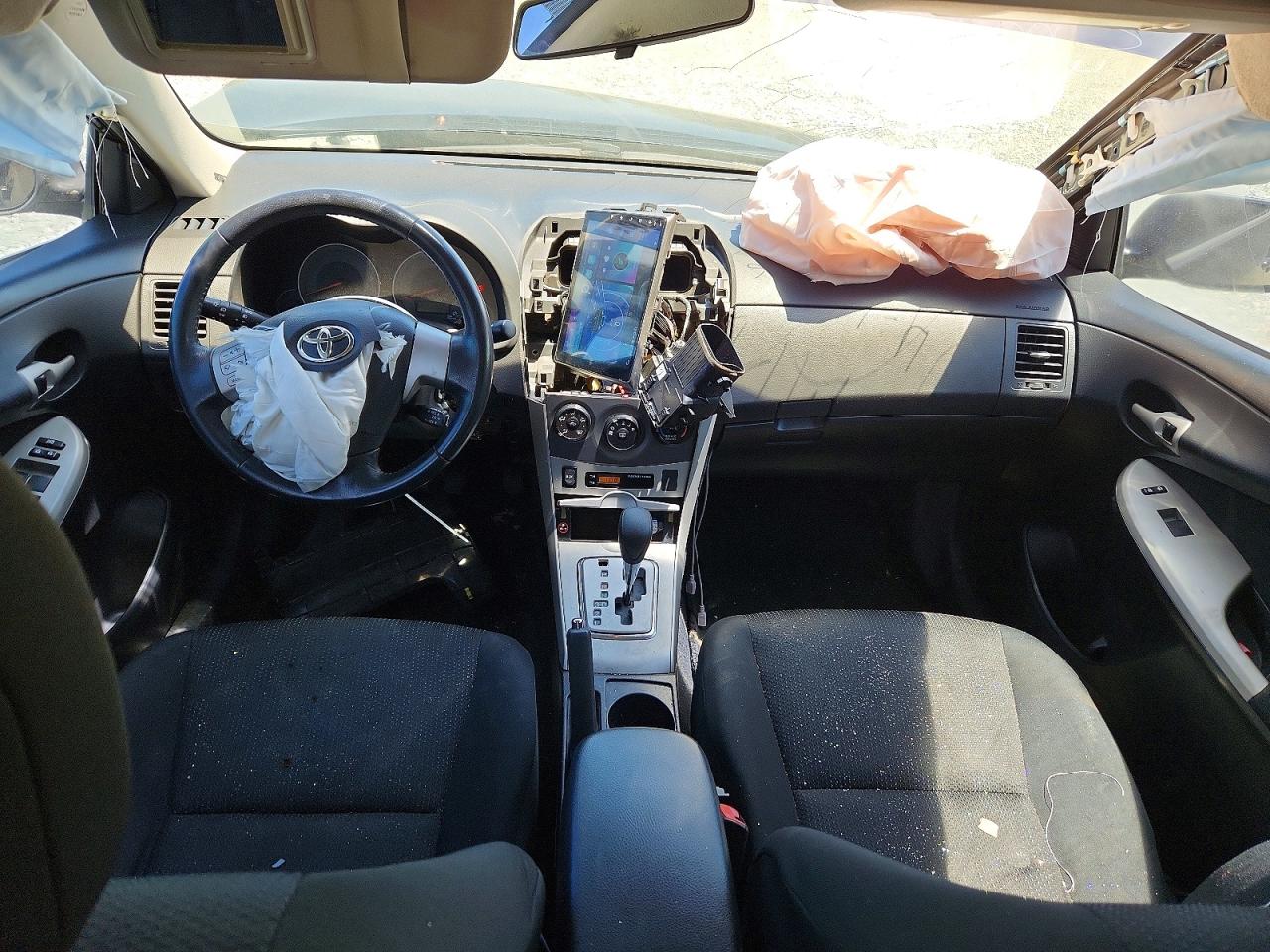 2010 TOYOTA COROLLA S photo 15