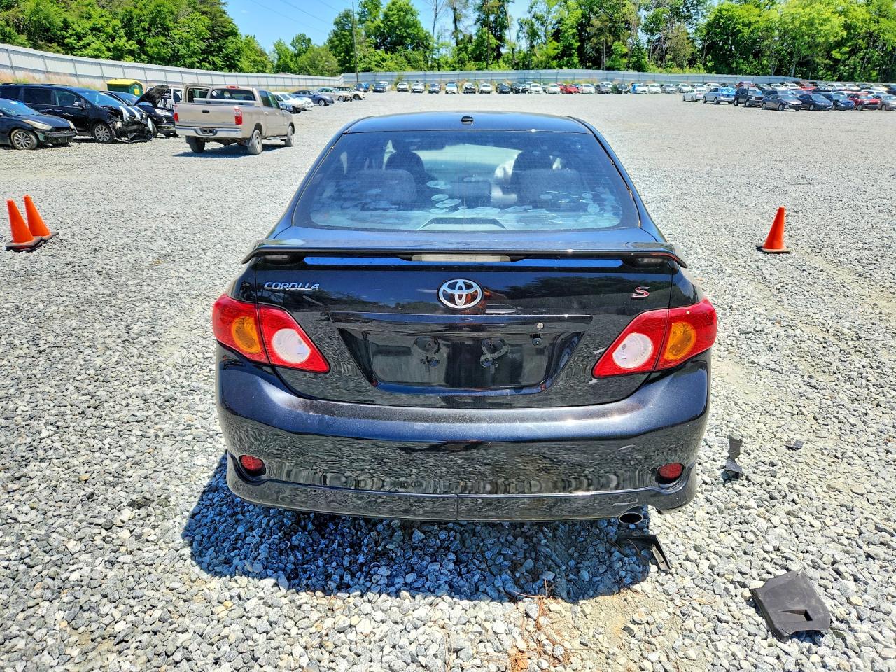 2010 TOYOTA COROLLA S photo 11