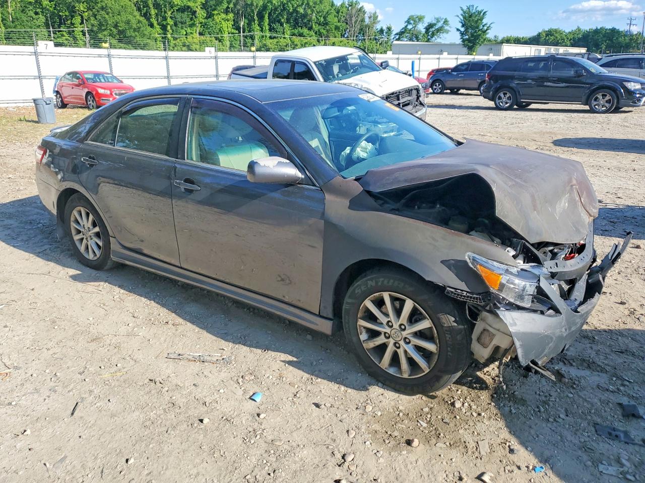 2011 TOYOTA CAMRY XLE V6 photo 10