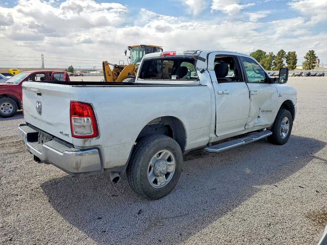 2021 RAM 3500 BIG HORN photo 5