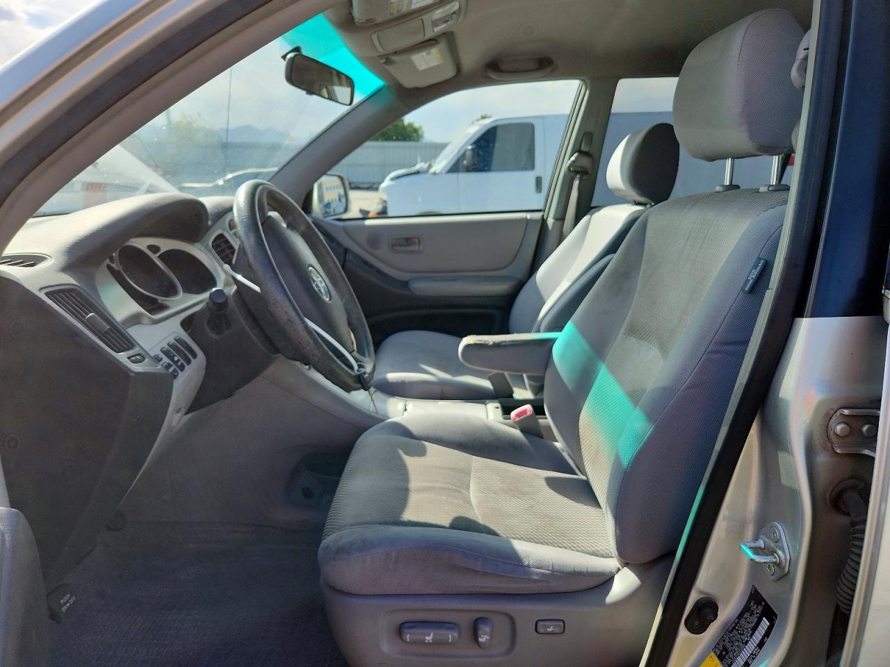 2007 TOYOTA HIGHLANDER BASE photo 19