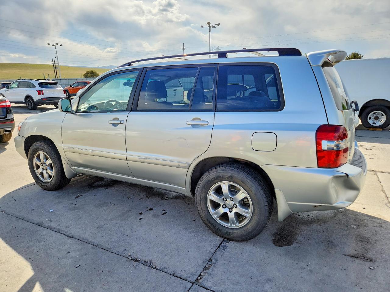 2007 TOYOTA HIGHLANDER BASE photo 4