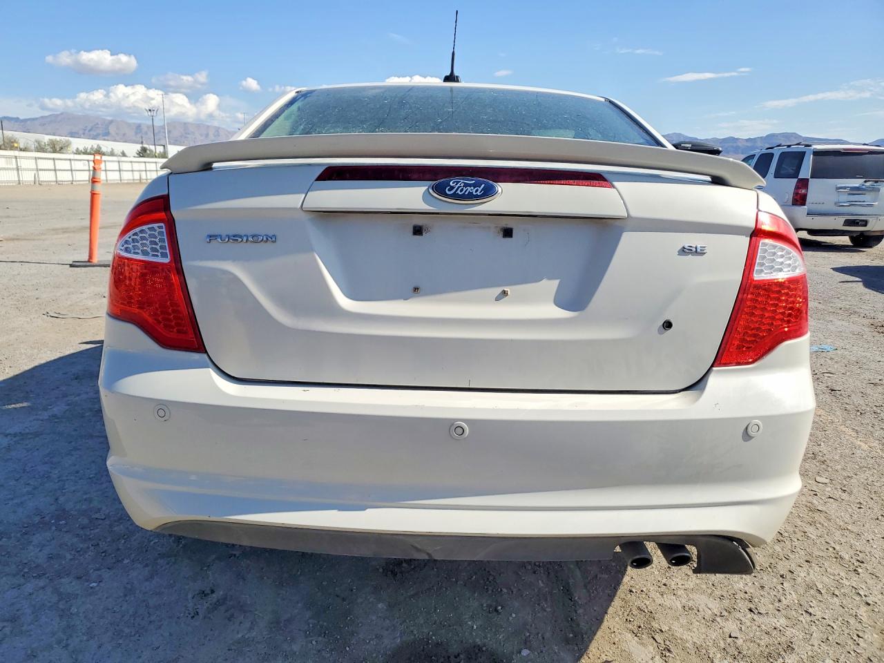 2012 FORD FUSION SE photo 6