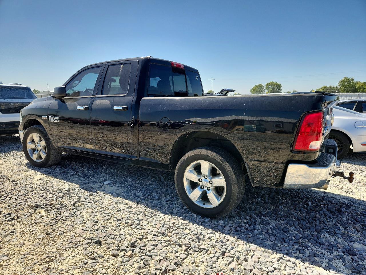 2014 RAM 1500 SLT photo 3