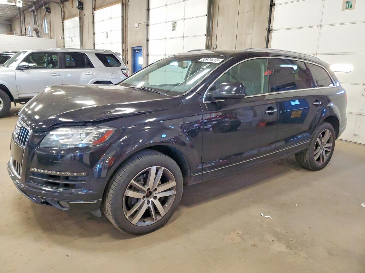 2012 AUDI Q7