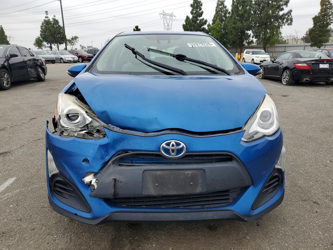 2017 TOYOTA PRIUS C ONE photo 5