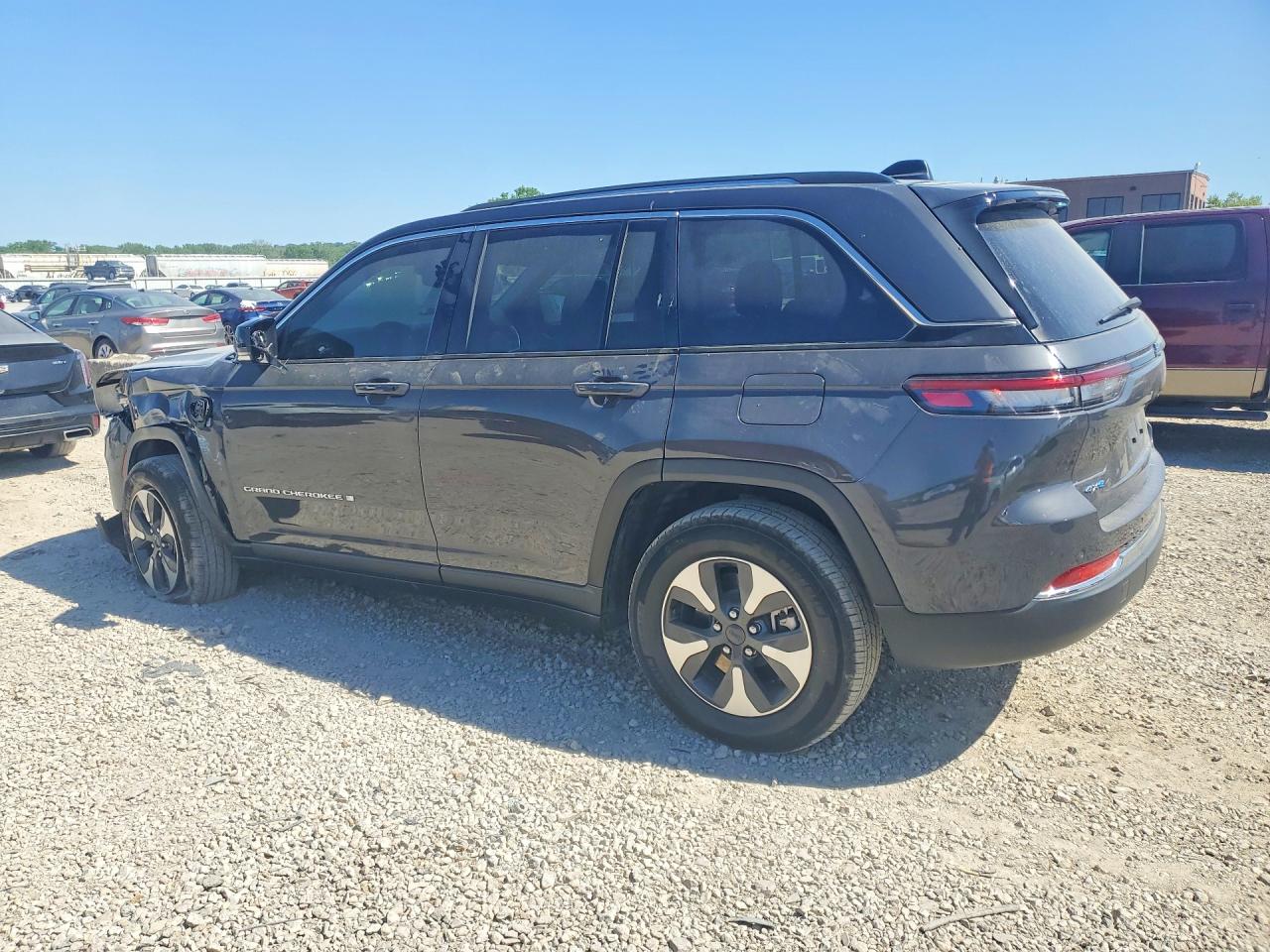2022 JEEP GRAND CHEROKEE LIMITED 4XE photo 4
