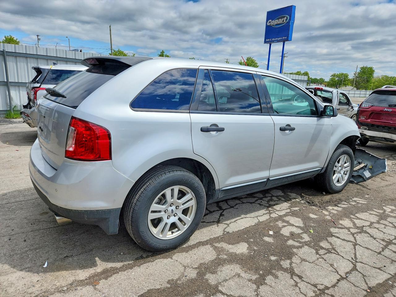 2011 FORD EDGE SE photo 5