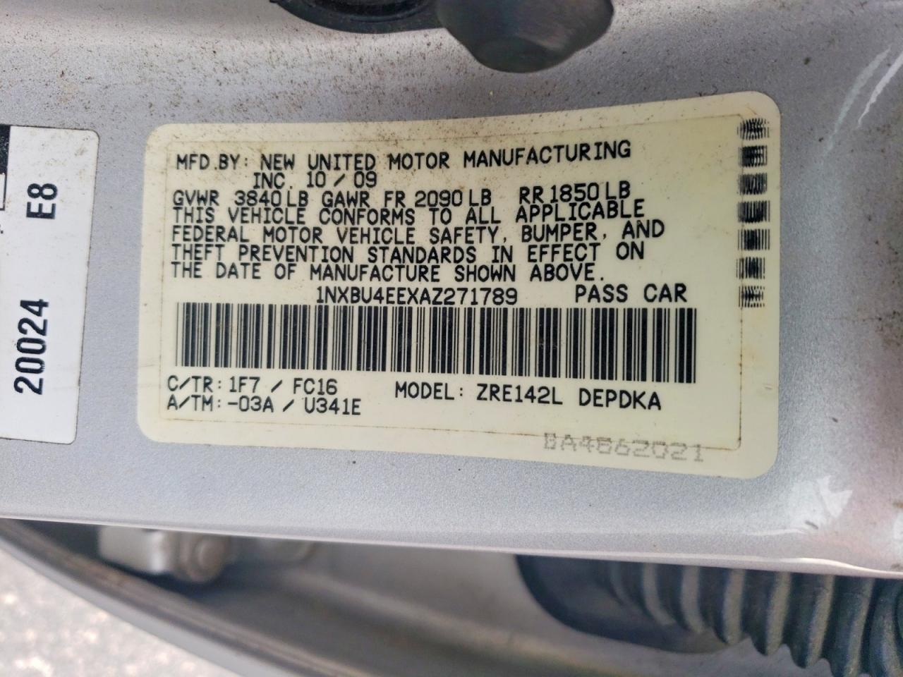 2010 TOYOTA COROLLA LE photo 23