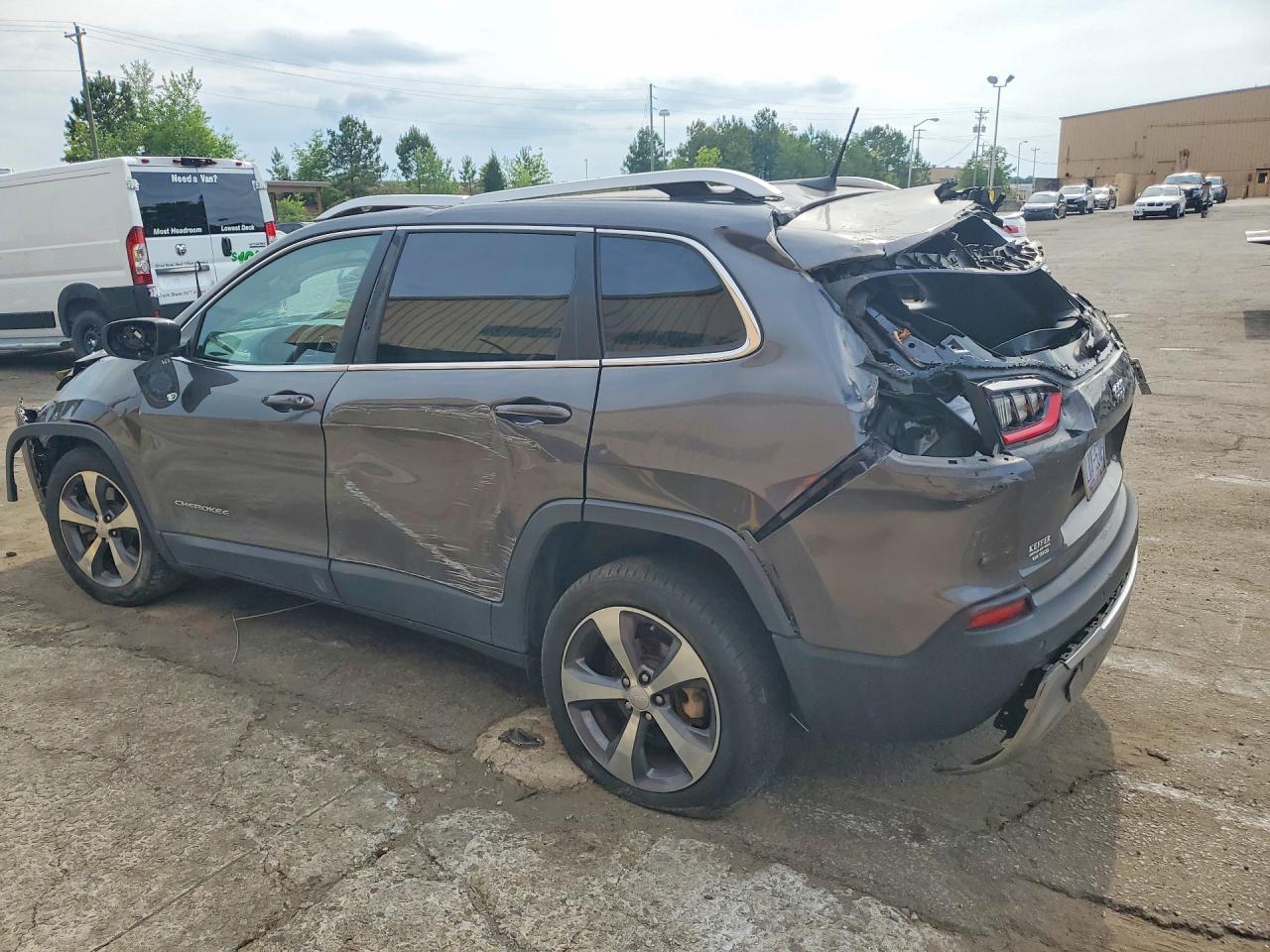 2019 JEEP CHEROKEE LIMITED photo 4