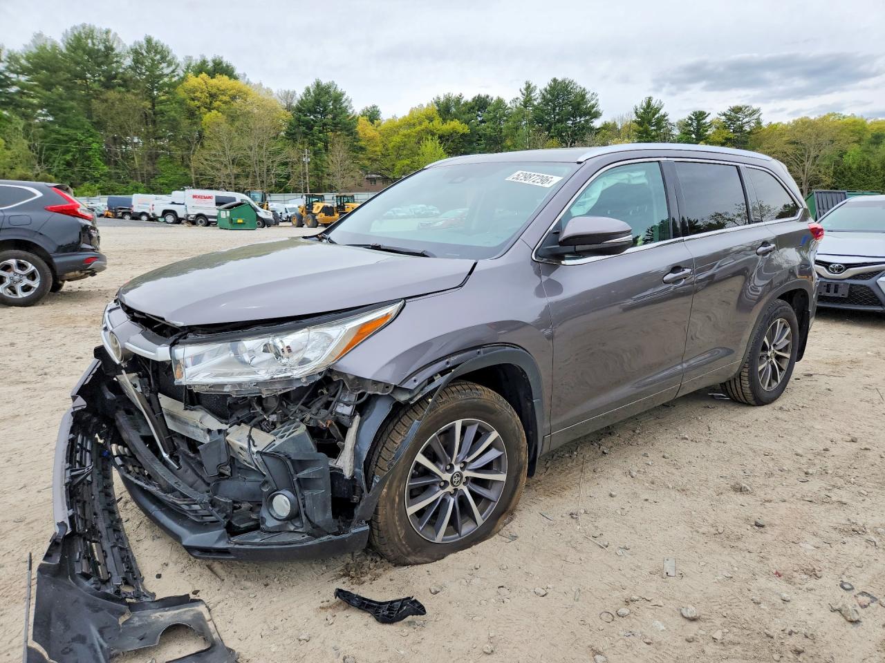 2017 TOYOTA HIGHLANDER