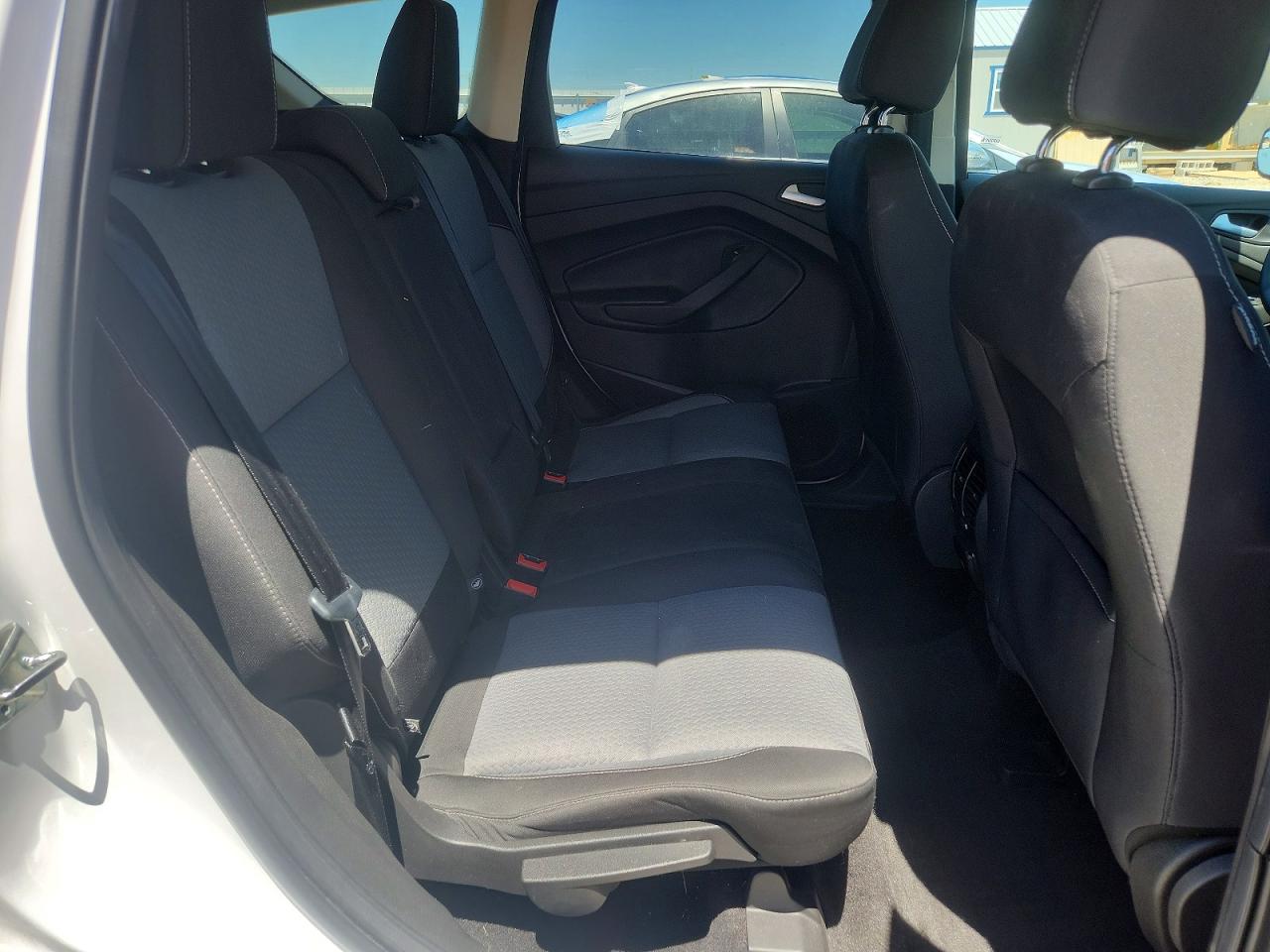 2017 FORD ESCAPE SE photo 10
