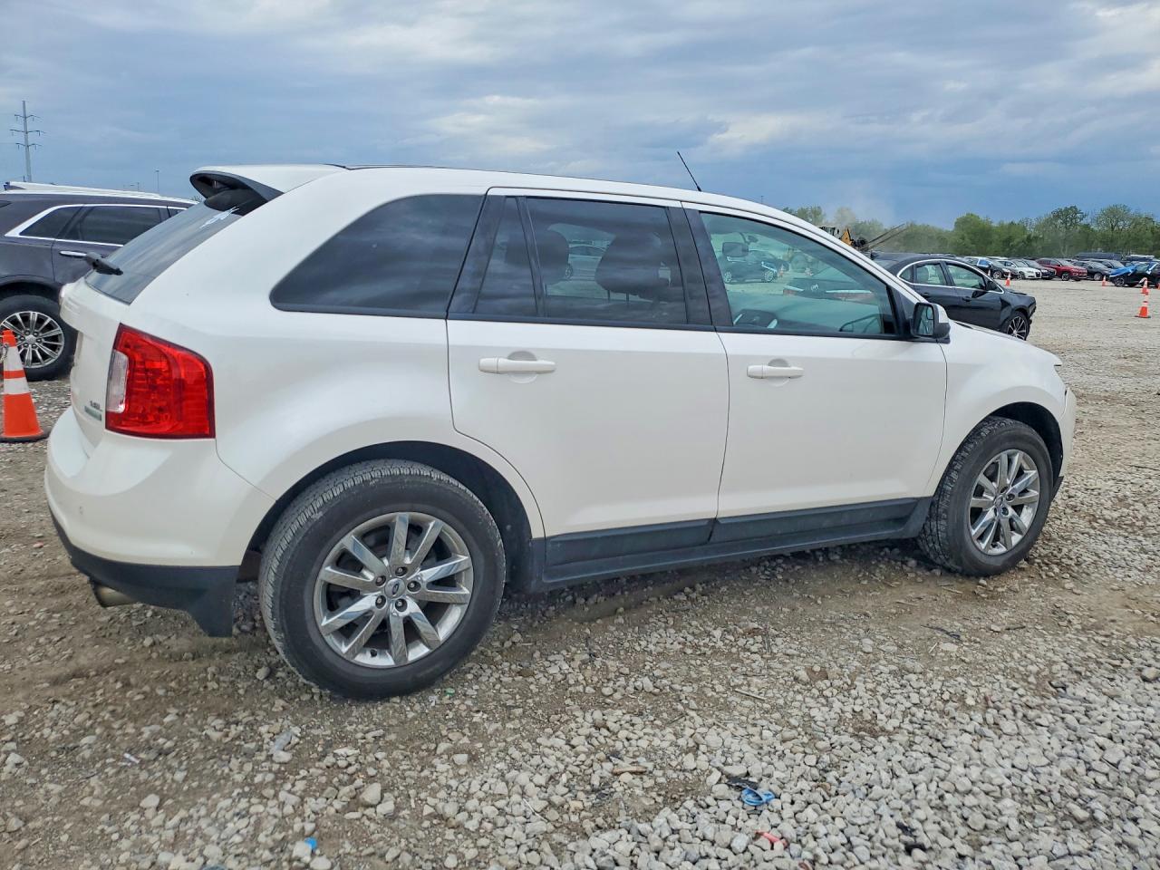 2013 FORD EDGE SEL photo 5