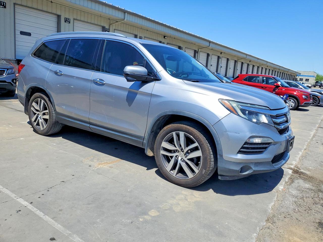 2016 HONDA PILOT TOURING photo 4