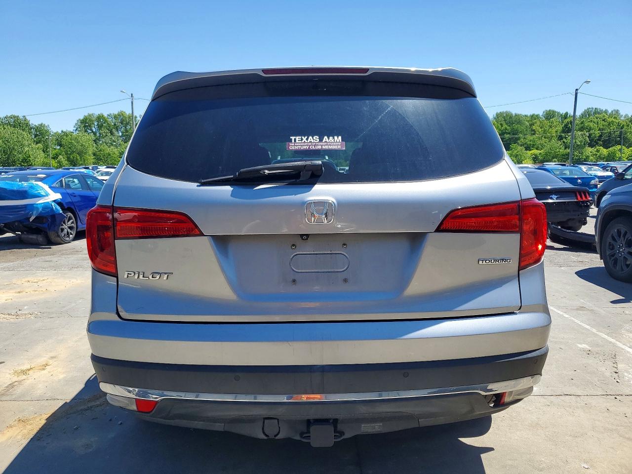 2016 HONDA PILOT TOURING photo 6