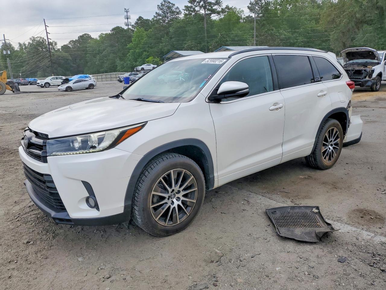 2018 TOYOTA HIGHLANDER