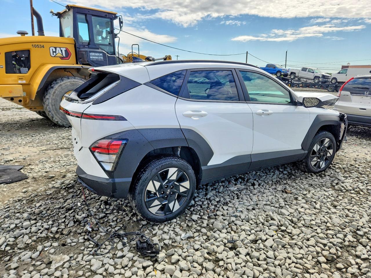 2025 HYUNDAI KONA SEL photo 3