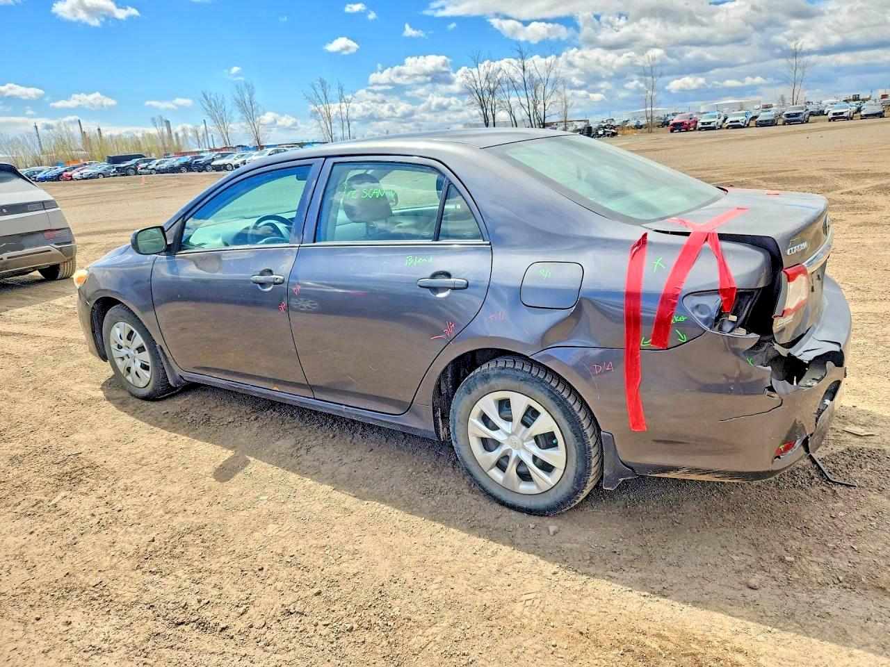 2013 TOYOTA COROLLA L photo 3