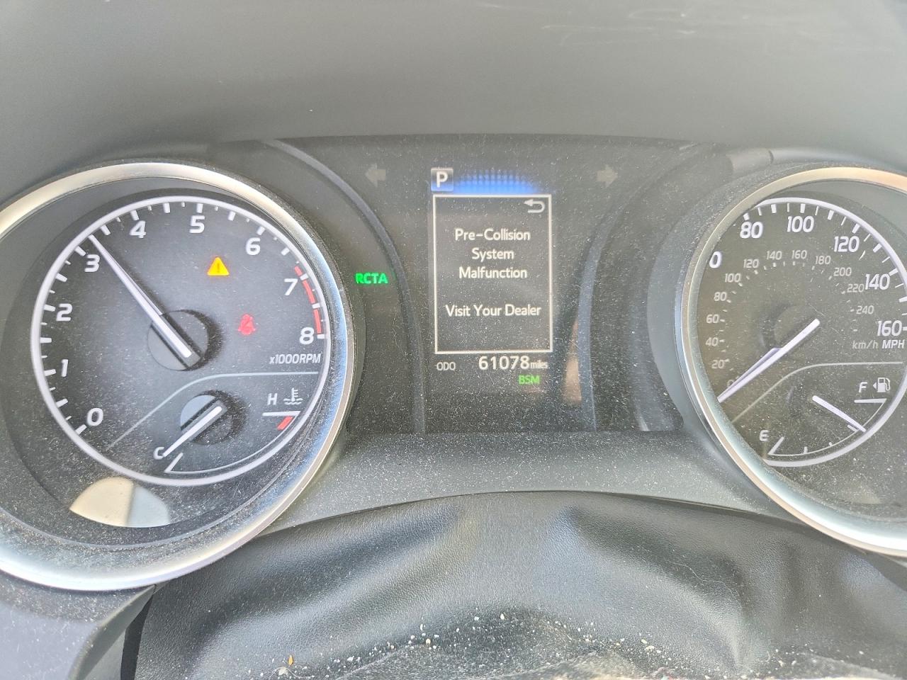 2018 TOYOTA CAMRY LE photo 9