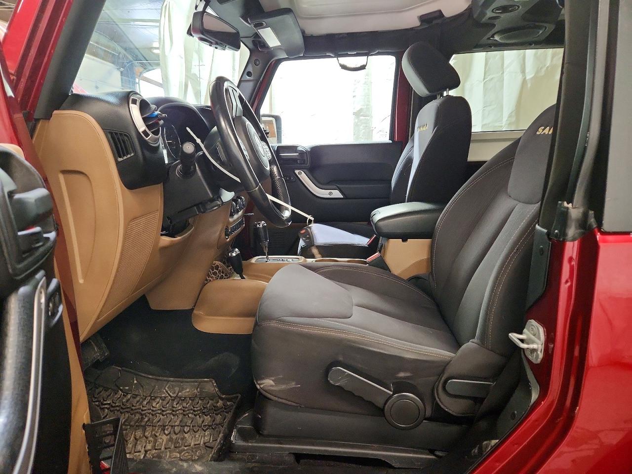 2013 JEEP WRANGLER SAHARA photo 19