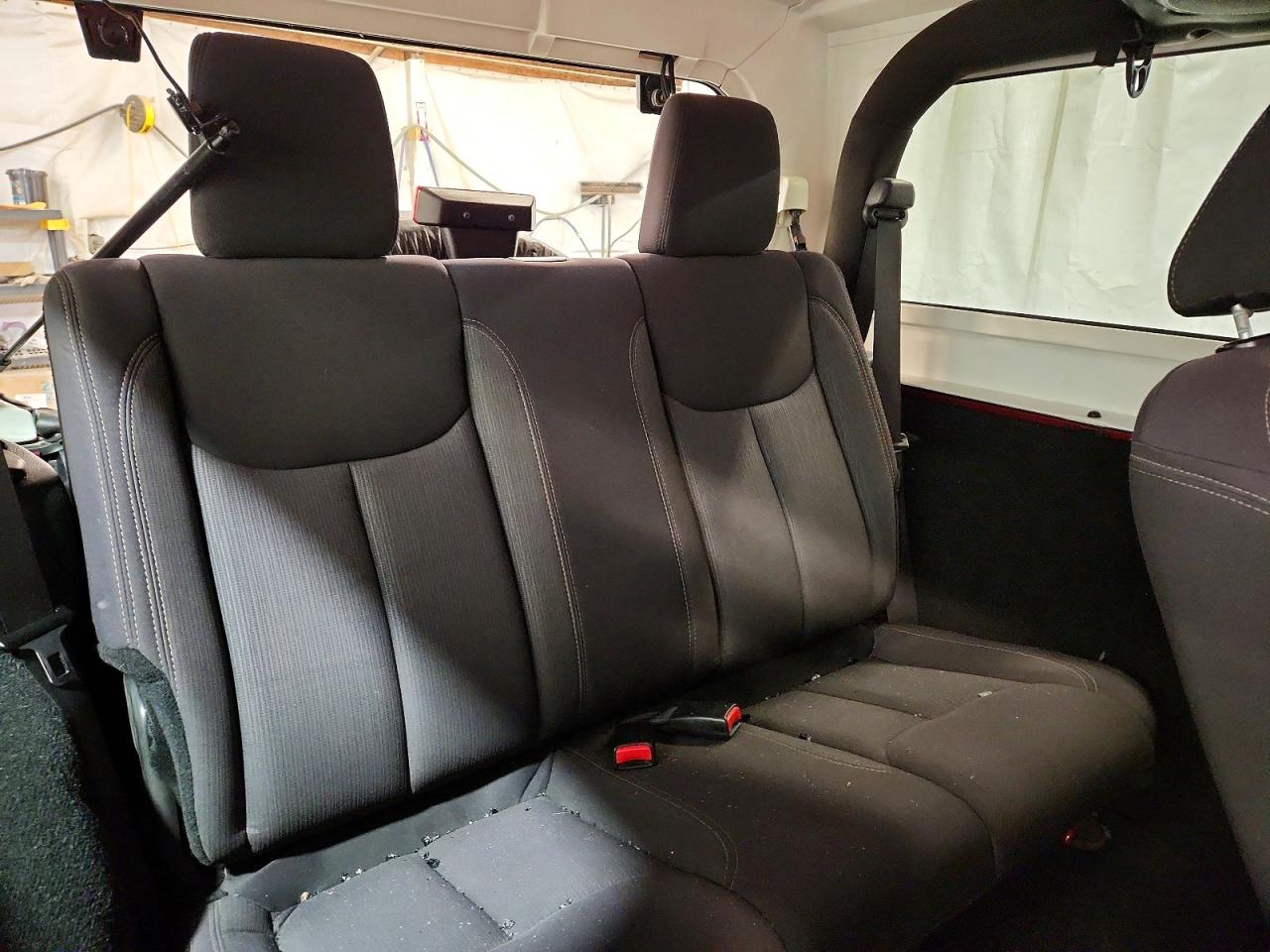 2013 JEEP WRANGLER SAHARA photo 28