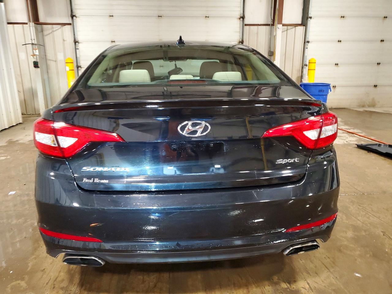 2015 HYUNDAI SONATA SPORT photo 16
