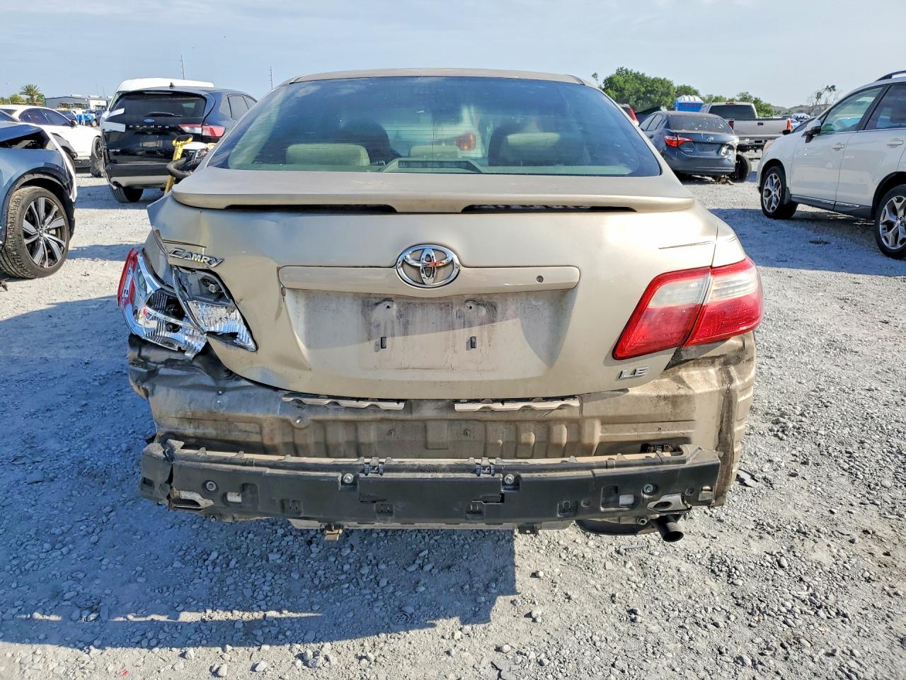 2009 TOYOTA CAMRY LE photo 11
