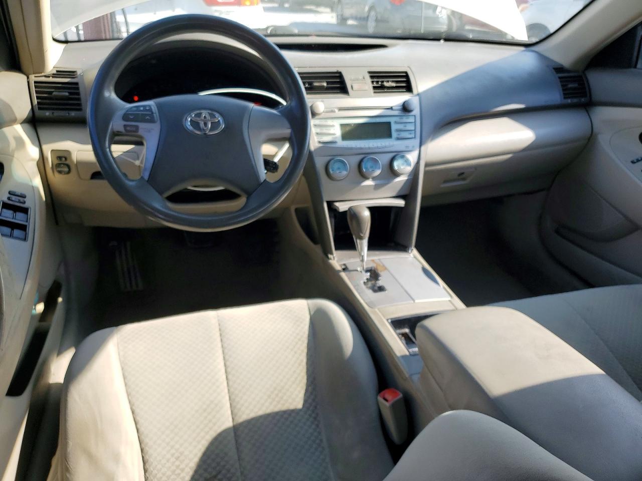2009 TOYOTA CAMRY LE photo 15