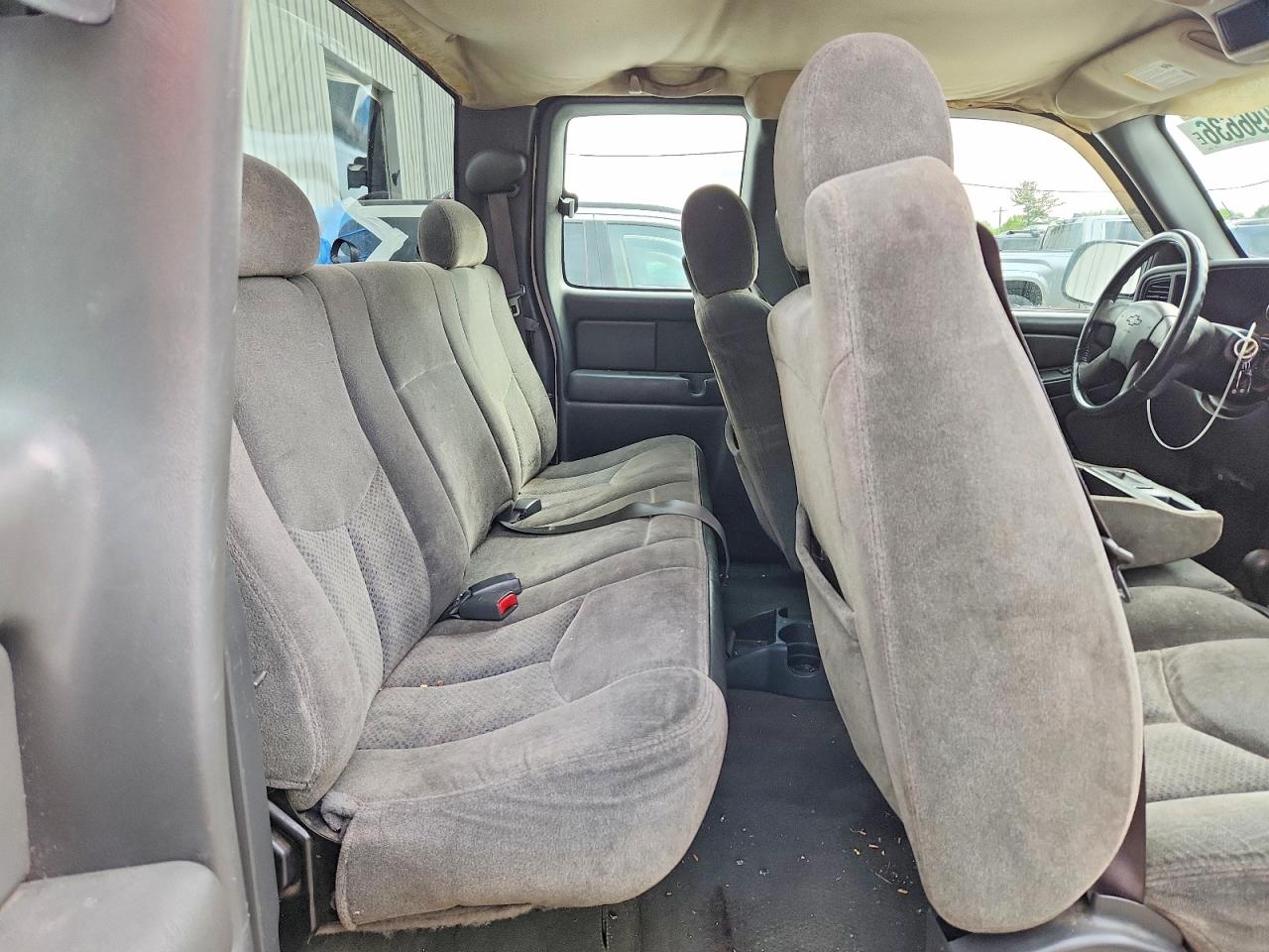 2004 CHEVROLET SILVERADO K1500 photo 19