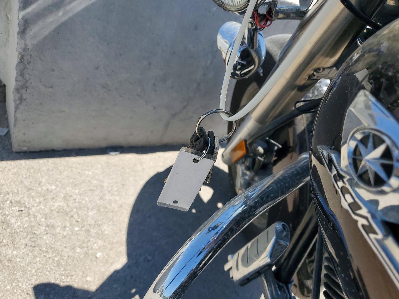2004 YAMAHA XVS1100 A photo 15