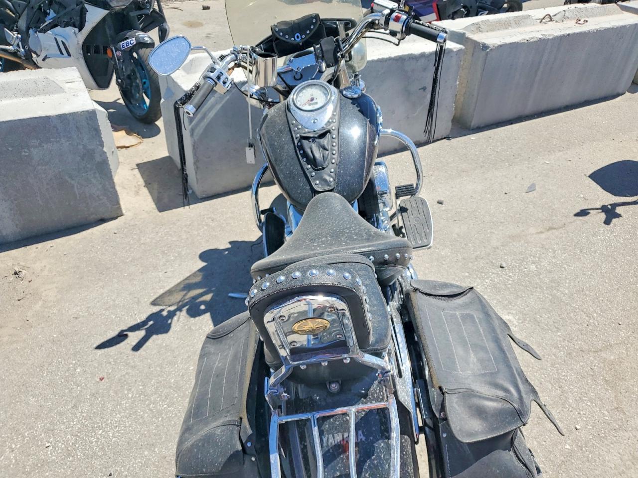2004 YAMAHA XVS1100 A photo 11
