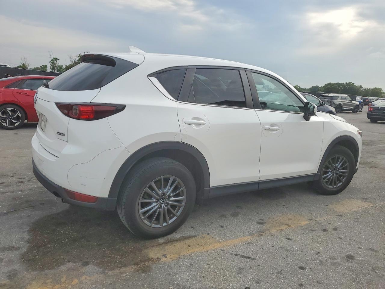 2017 MAZDA CX-5 TOURING photo 5