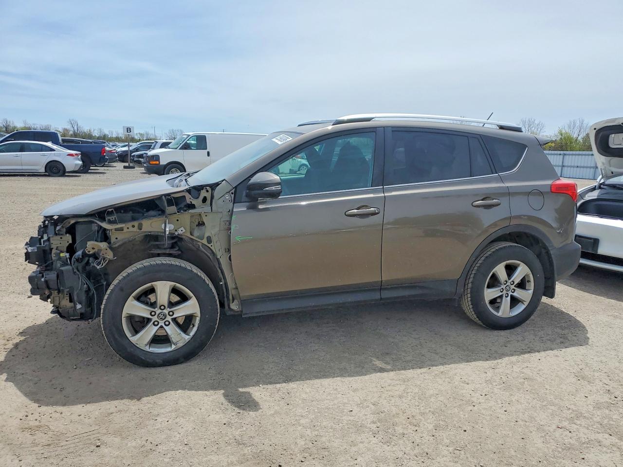 2015 TOYOTA RAV4