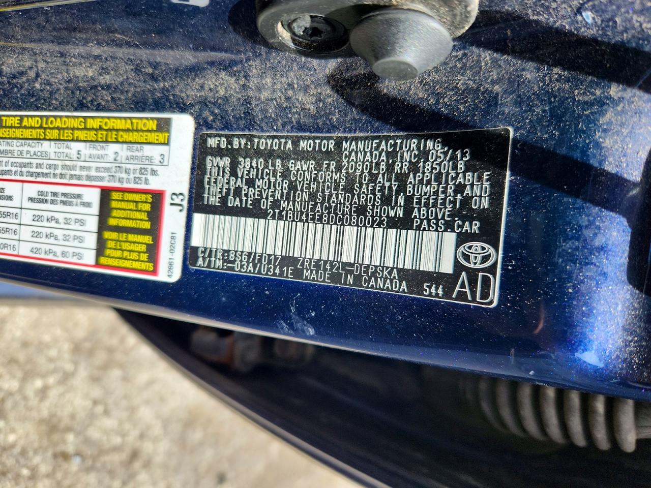 2013 TOYOTA COROLLA S photo 23