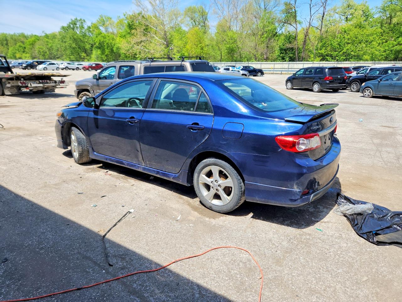 2013 TOYOTA COROLLA S photo 3