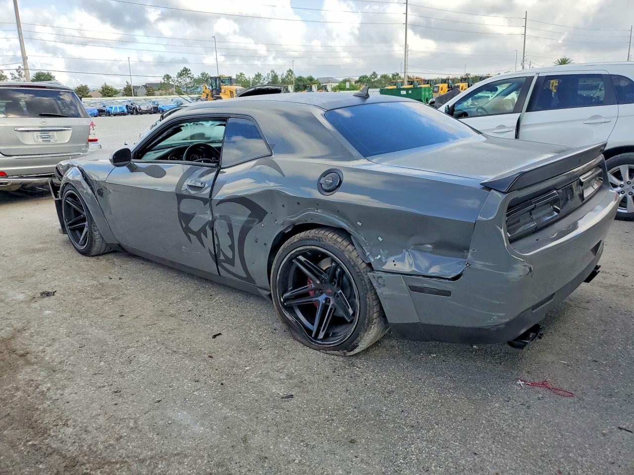 2023 DODGE CHALLENGER SRT HELLCAT photo 4