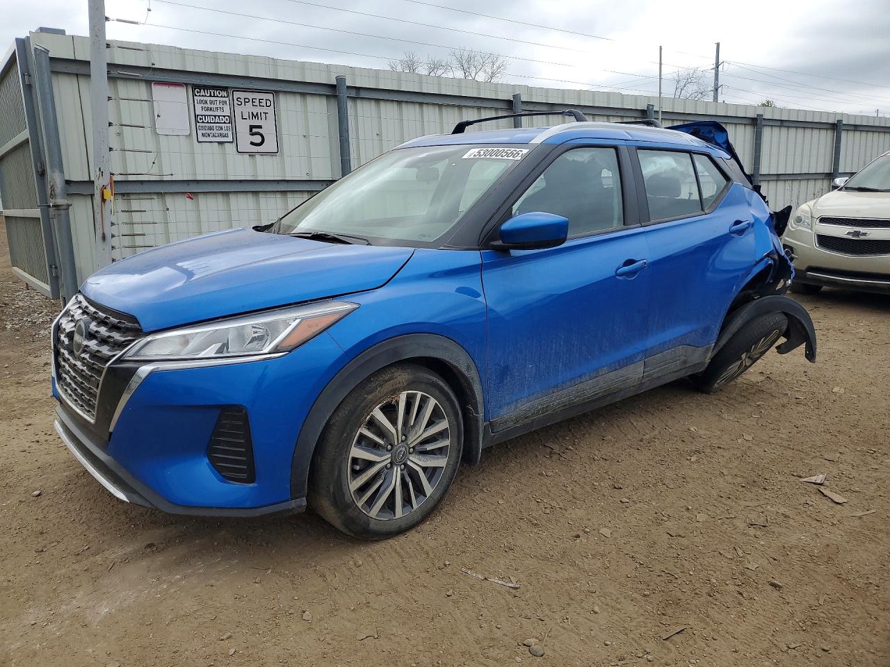2023 NISSAN KICKS