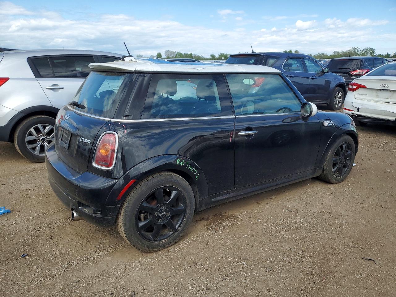 2010 MINI COOPER photo 5