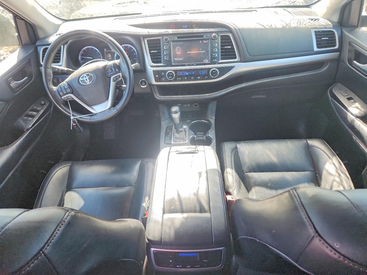 2019 TOYOTA HIGHLANDER XLE photo 15