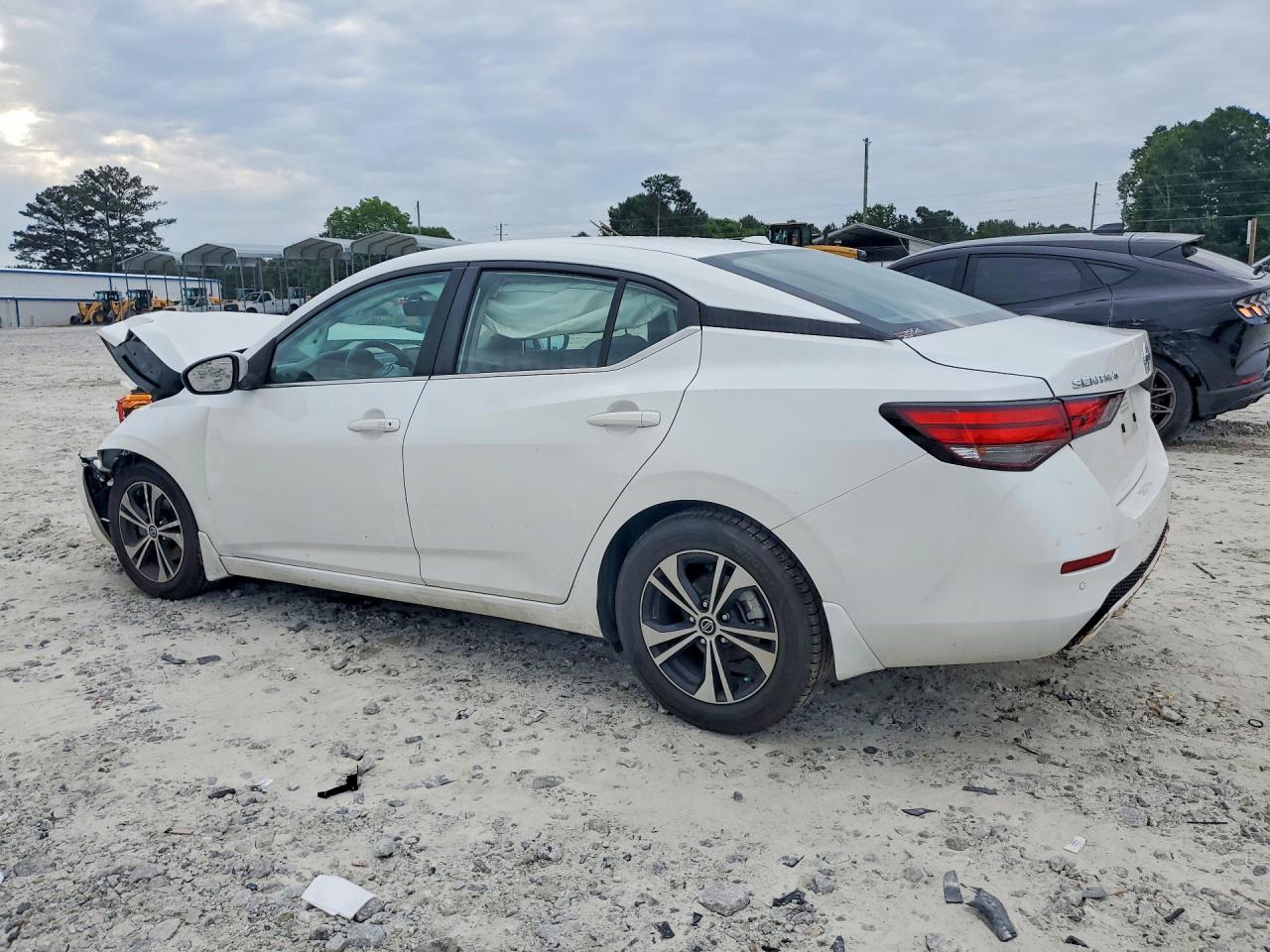2022 NISSAN SENTRA SV photo 2