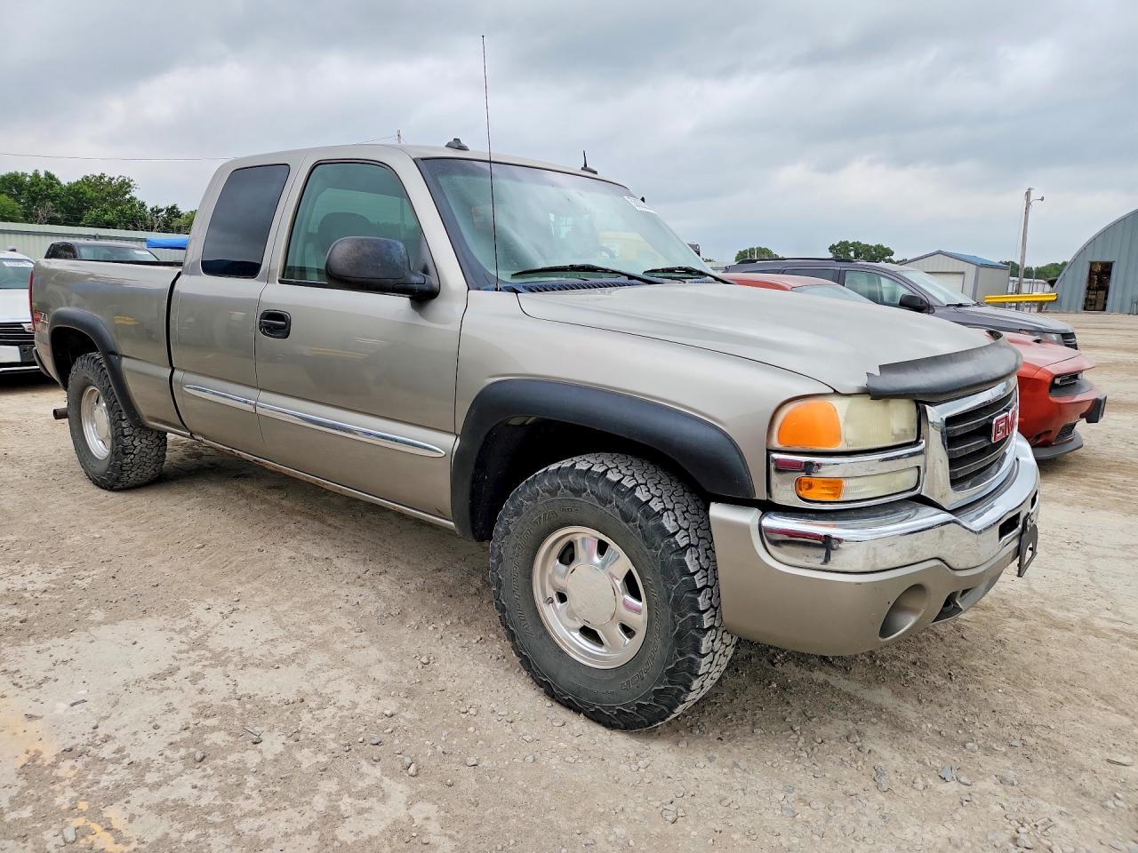 2003 GMC NEW SIERRA K1500 photo 10