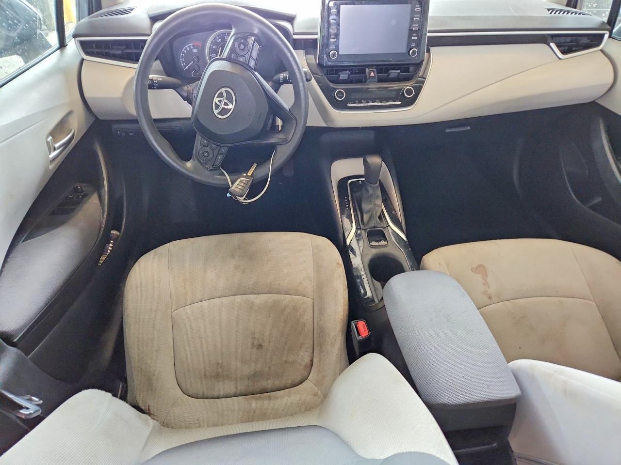 2020 TOYOTA COROLLA LE photo 8