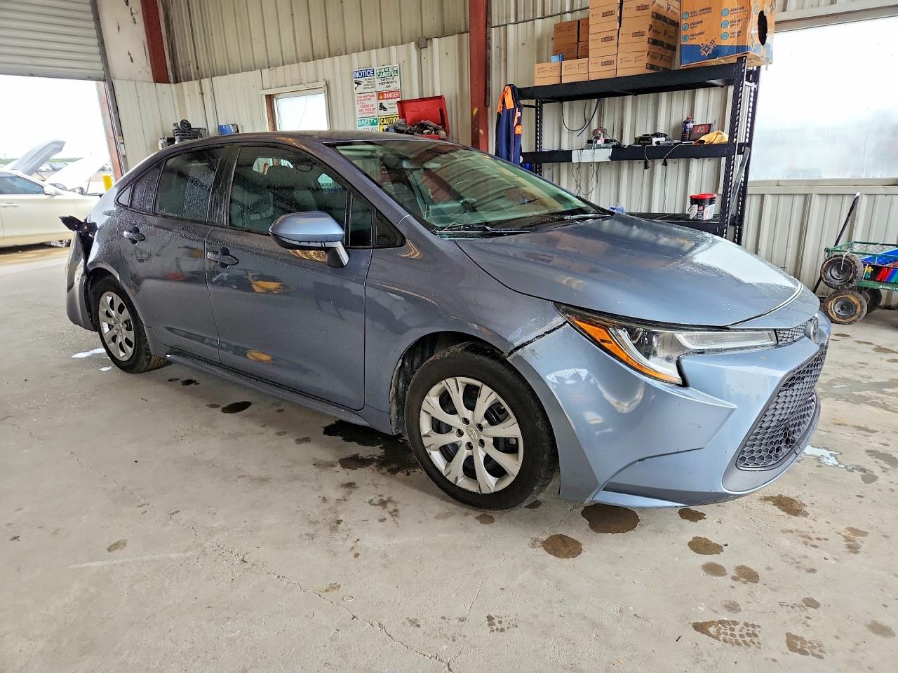 2020 TOYOTA COROLLA LE photo 4