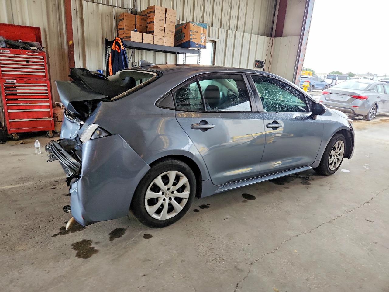 2020 TOYOTA COROLLA LE photo 3